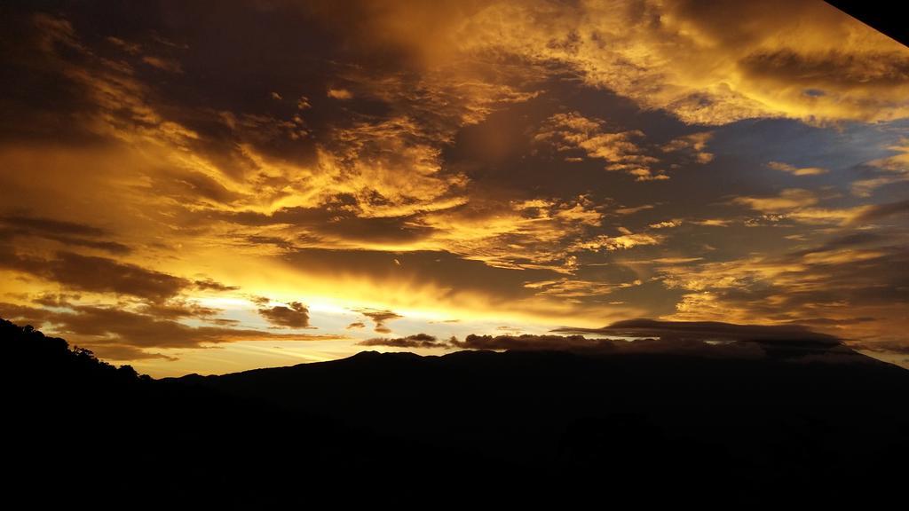 Celeste Mountain Lodge Бихагуа Экстерьер фото